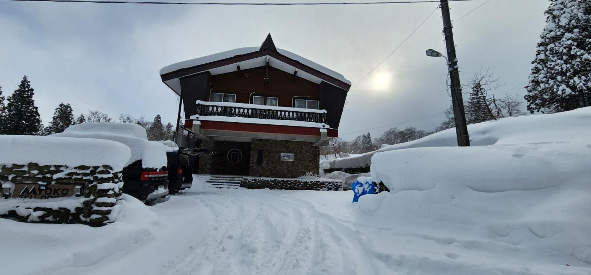 Myoko Ski Lodge In Akakura Village Экстерьер фото