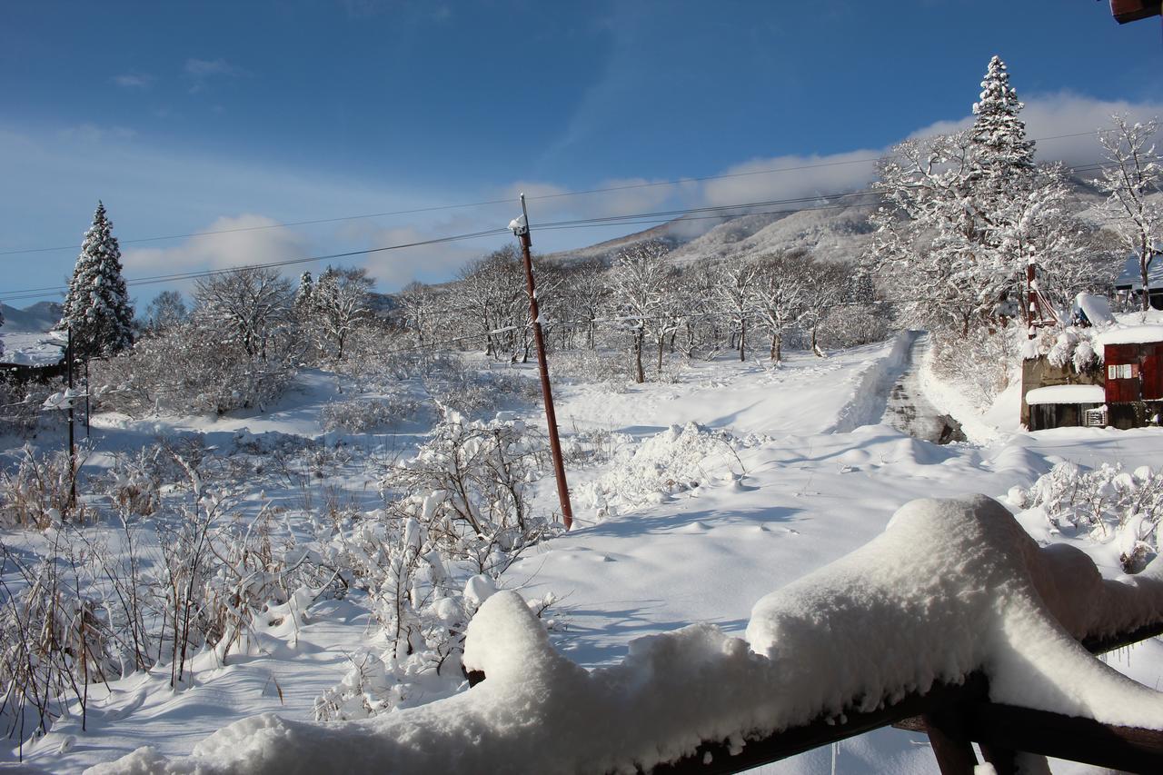 Myoko Ski Lodge In Akakura Village Экстерьер фото