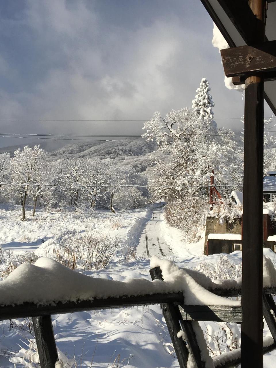 Myoko Ski Lodge In Akakura Village Экстерьер фото